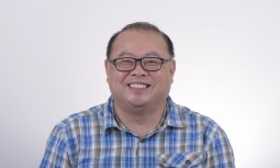 因為牙周病，牙齒都不穩了————植牙全口重建